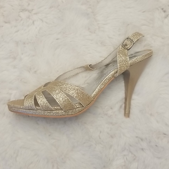 Brown's Gold sparkle slingback 8 - Picture 2 of 3